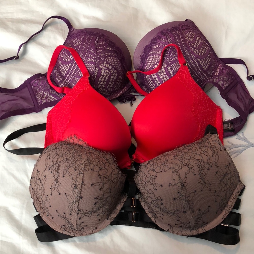 Victoria secret 32D prefect condition bras